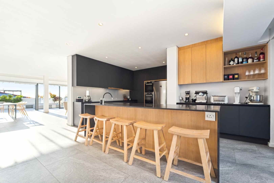 4 Bedroom Property for Sale in Fresnaye Western Cape